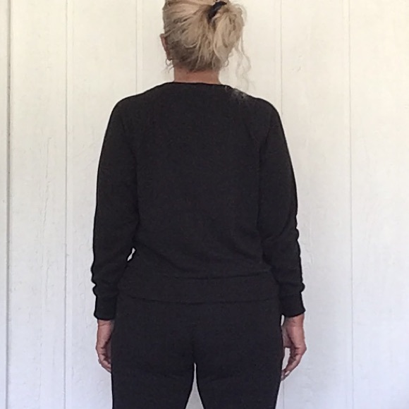 VICTORIAS SECRET BLACK FLEECE CREWNECK SWEATSHIRT - Picture 6 of 15